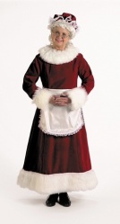 velvet-mrs-claus_1513635150